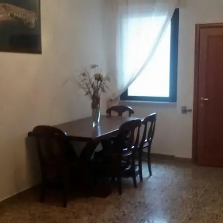 40 Via Acquedotto * غالّيبولي